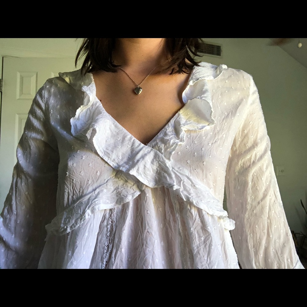 White American Eagle peasant top.